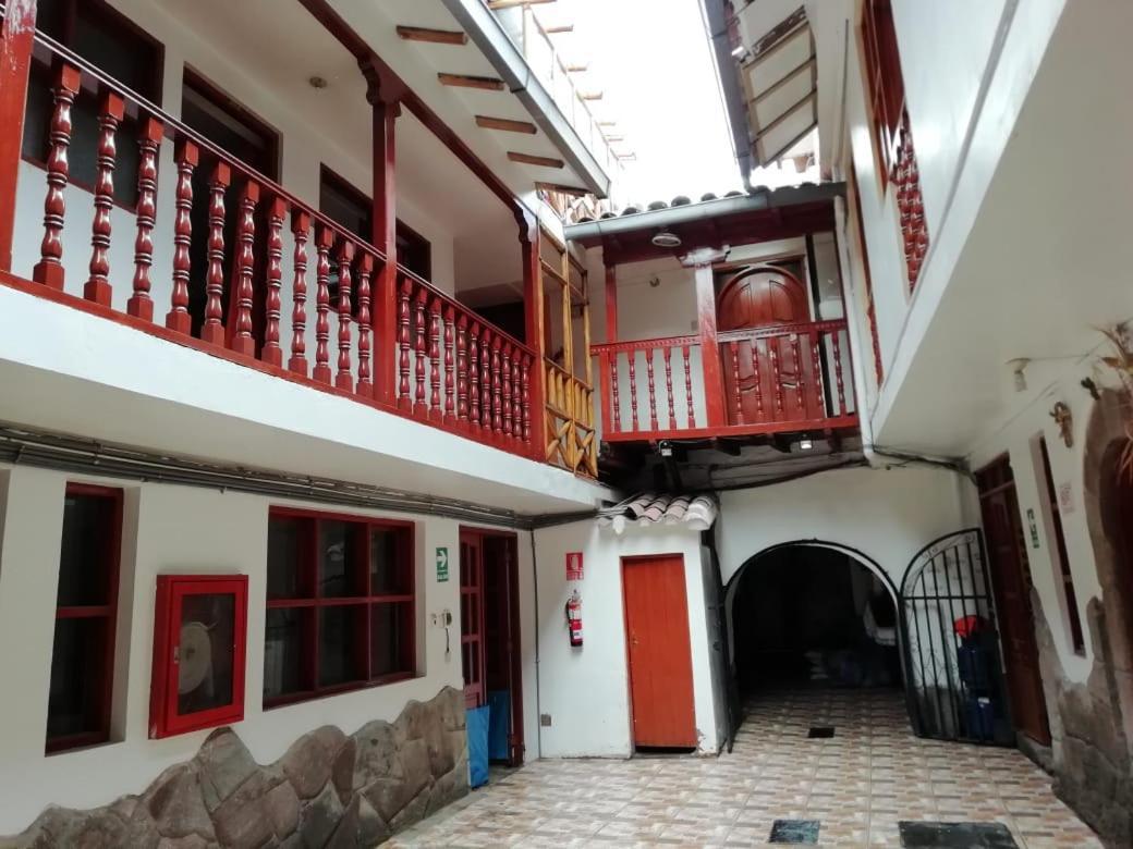 Hostal Puma'S House Куско Екстер'єр фото